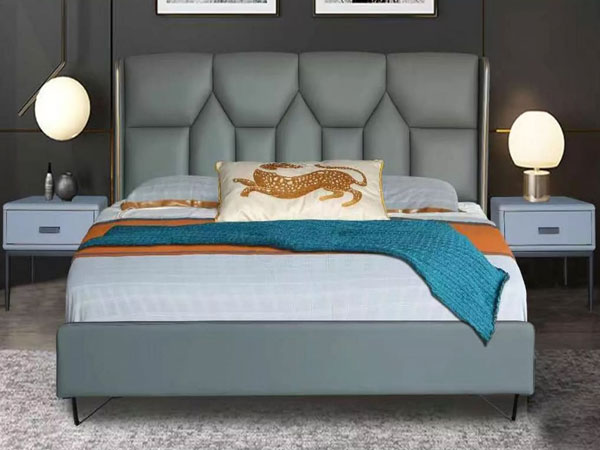 Jakie środki ostrożności należy zachować podczas konserwacji łóżka tapicerowanego skórą?