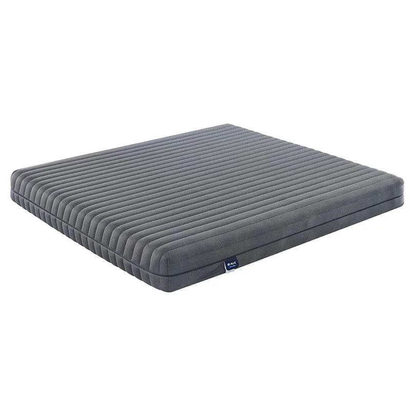 Oddychający materac piankowy o dużej gęstości